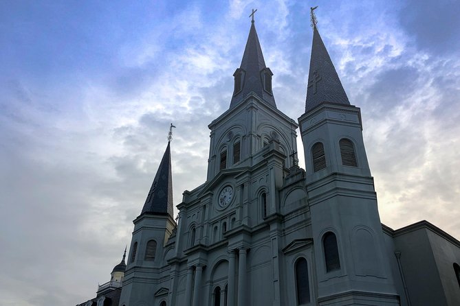 Adults Only Haunted Pub Crawl in New Orleans - A walking tour through the French Quarter