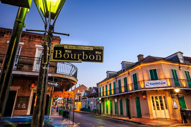 Adults Only Haunted Pub Crawl in New Orleans - The Lalaurie Mansion from the outside