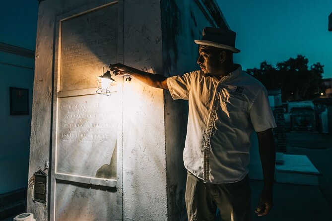 After-Dark Historical Night Tour of St. Louis Cemetery No. 1 - Planning the evening around the tour