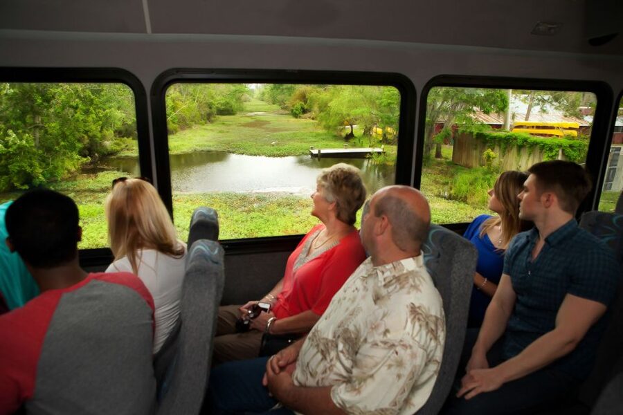 Alligator Swamp Tour by Gray Line New Orleans - Weather, boat choice, and practical preparation