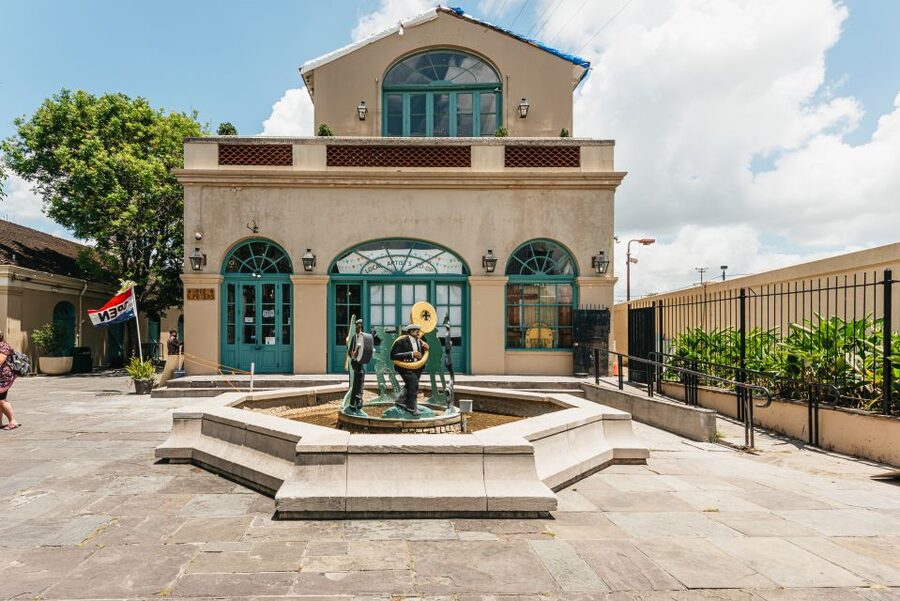 City Sightseeing New Orleans HOHO Bus Tour & Bookable Extras - Canal, Bourbon, Royal, and Chartres Streets