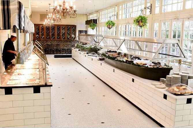 Court of Two Sisters Live Jazz Brunch Buffet with Mimosa - What the jazz is really like