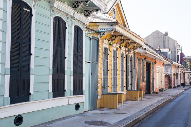 French Quarter Boozy Lunch Crawl with Seafood Boil - Who will enjoy this food walk most