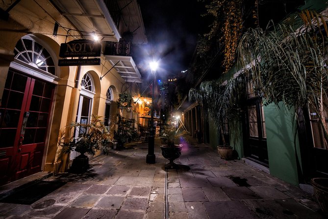 French Quarter Ghosts and Spirits Tour with Augmented Reality - The augmented reality twist
