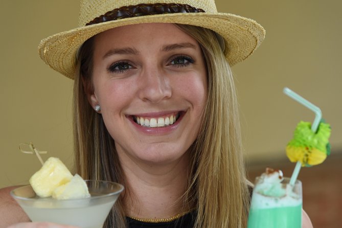 French Quarter Small-Group Cocktail and Foodie Crawl - Four stops, eight tastings, and a walking tour
