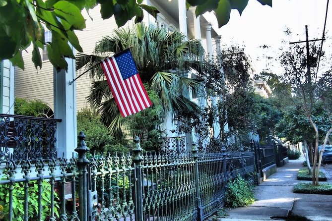 Garden District Home and History Walking Tour - Architecture without a lecture