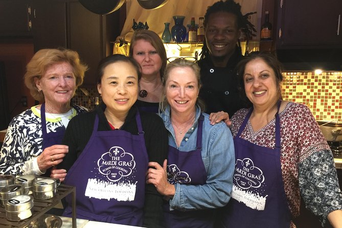 Hands-on Cajun Roux Cooking Class in New Orleans - Making shrimp étouffée with a lighter roux