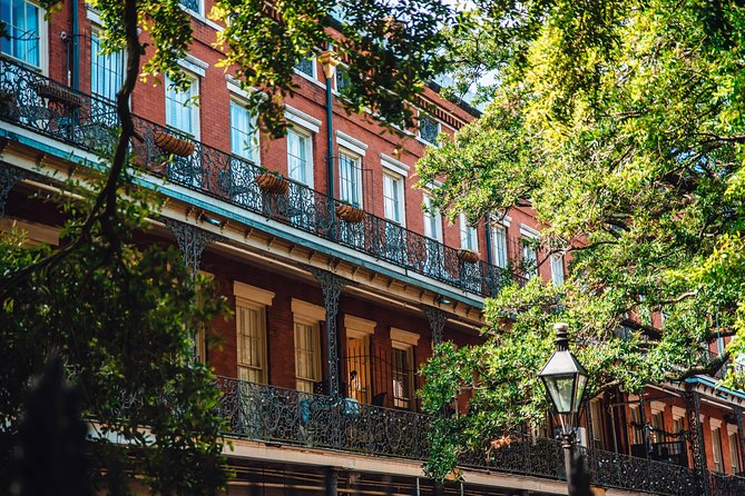Highlights of the French Quarter Small-Group Walking Tour - What the guides add to the experience