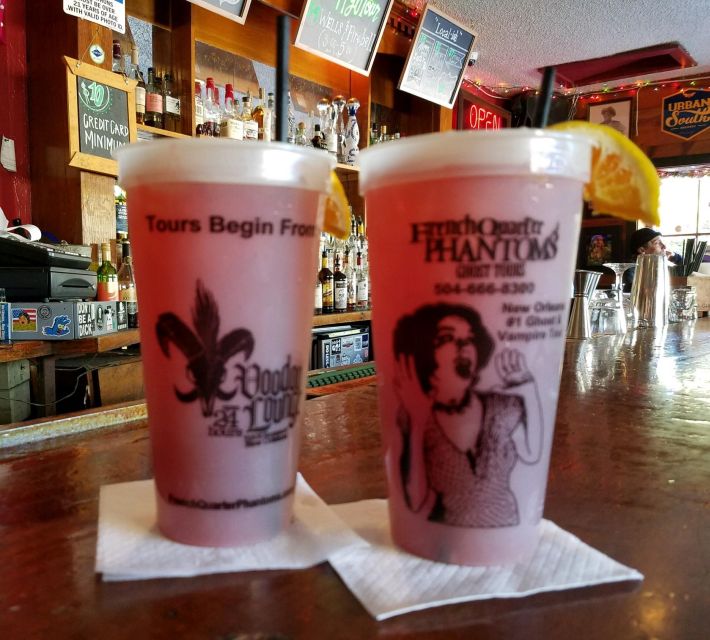 Louisiana: Adults-Only Small-Group Ghost & Vampire Tour - Starting with hurricanes at The Voodoo Lounge