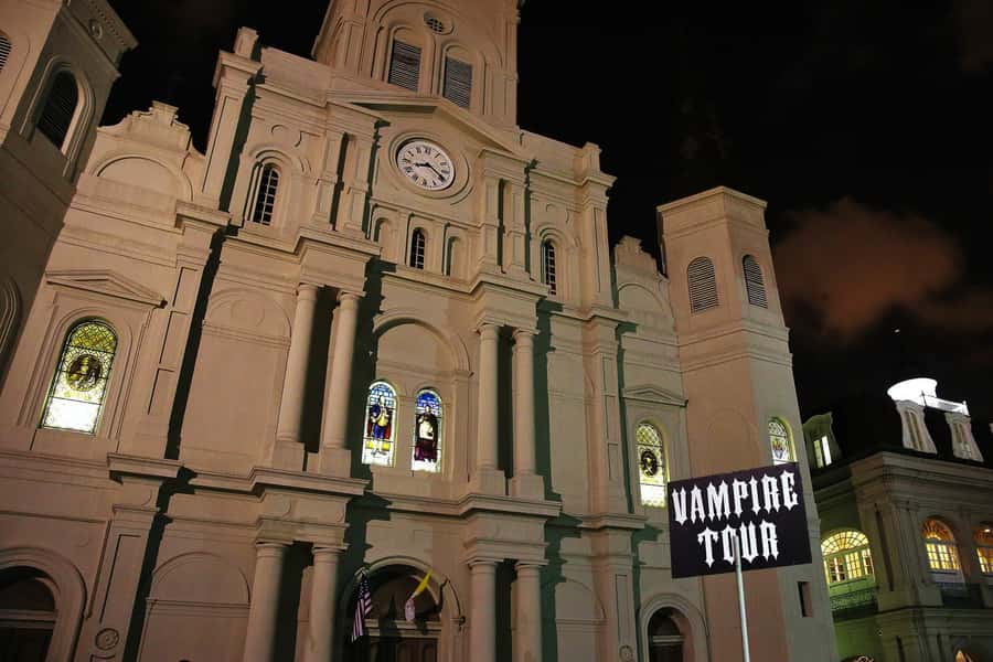 New Orleans: 1.5-Hour Vampire Tour of the French Quarter - Walking the antebellum streets of the French Quarter
