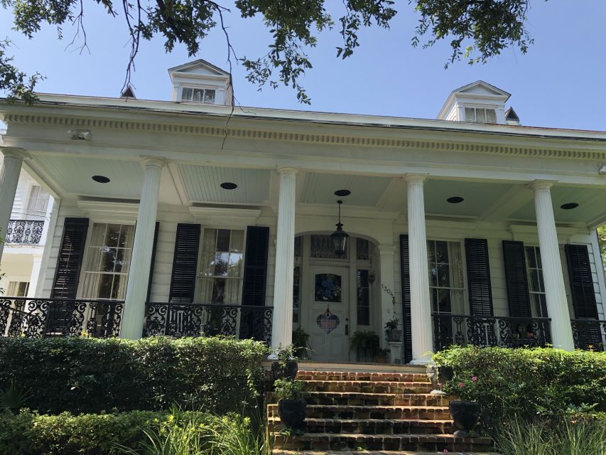 New Orleans: 2-Hour Homes of the Rich & Famous Walking Tour - Pace, sidewalks, weather, and what to bring