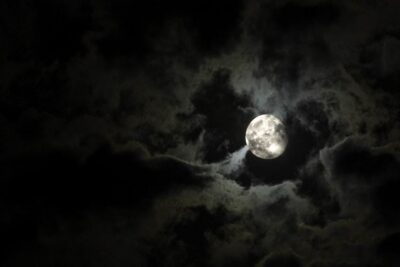 2-Hour Paranormal Investigation Tour