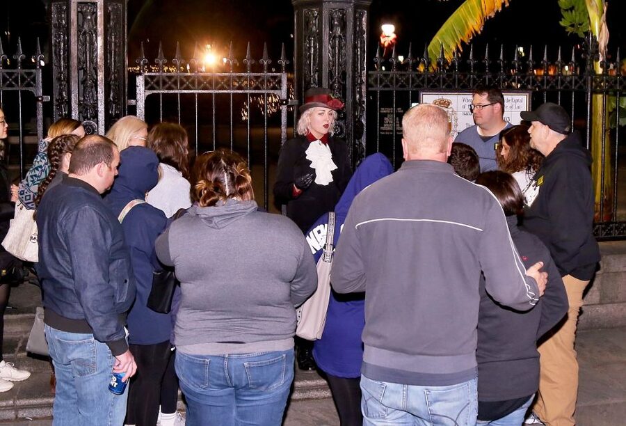 New Orleans: 5 in 1 Ghost & Mystery Evening Tour - Voodoo, vampires, and the occult