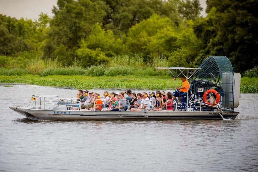 New Orleans: Airboat Swamp Adventure with Transportation - Small details that can make the day better
