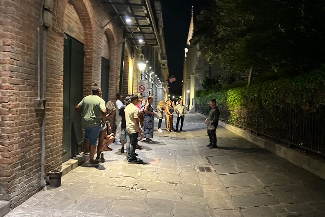 New Orleans : Best of Ghost & Voodoo Experience Walking Tour - Ghosts, vampires, and the darker side of New Orleans