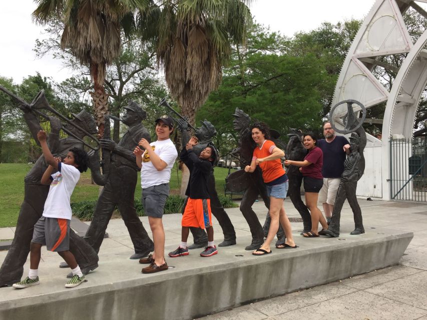 New Orleans: Buzz the Crescent Guided Bike Tour - Bayou St. John and a gentler stretch of the ride