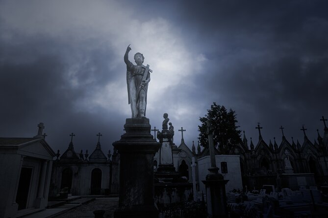 New Orleans Cemetery and Paranormal Investigation Bus Tour - How the paranormal investigation works