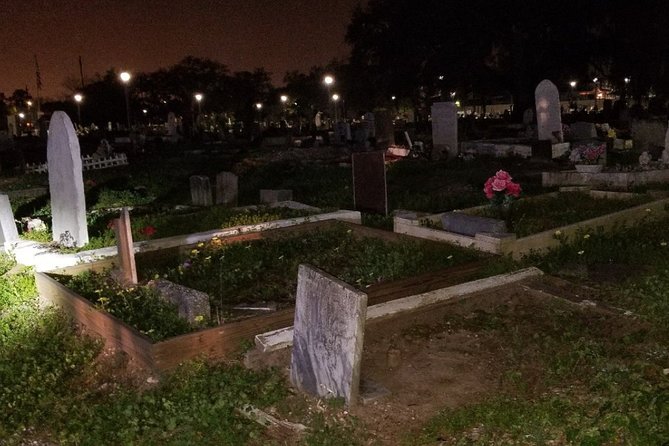 New Orleans Cemetery and Paranormal Investigation Bus Tour - What the two-hour schedule really means