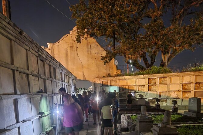 New Orleans Cemetery Bus Tour with Exclusive Cemetery Access - What happens at the French Quarter meeting point