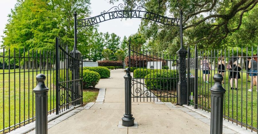 New Orleans: Cemetery Tour - Walking through five or six cemeteries