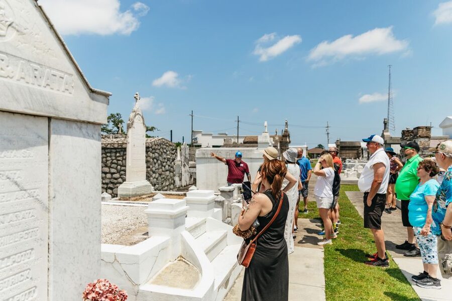 New Orleans: Cemetery Tour - Famous tombs, local personalities, and cemetery symbols