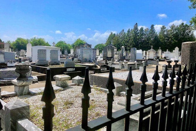 New Orleans Cemetery Walking Tour - Timing, Meeting Point, and a Useful Pre-Tour Tip