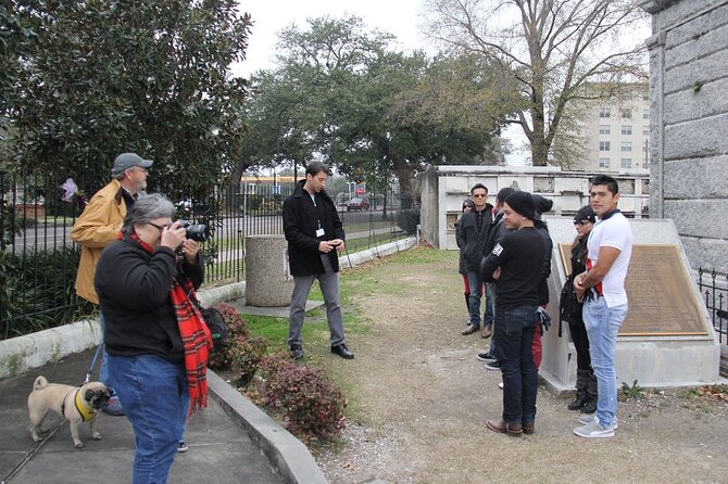 New Orleans City and Cemetery Bus Tour - Small group, hotel pickup, and bus comfort