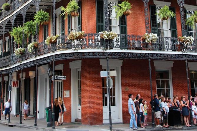 New Orleans City and Cemetery Sightseeing Tour - The guides make the biggest difference