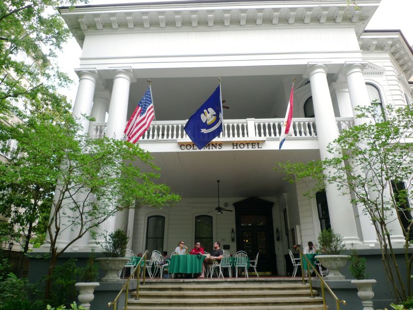 New Orleans: City & Cemetery Tour by Air-Conditioned Minibus - St. Charles Avenue and the Garden District