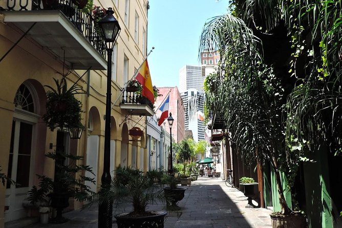 New Orleans City Tour: French Quarter, Garden District & Cemetery - Why this tour works best at the start of your trip