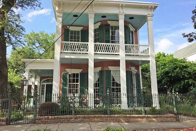 New Orleans City Tour: French Quarter, Garden District & Cemetery - St. Louis Cemetery No. 3 and the Cities of the Dead