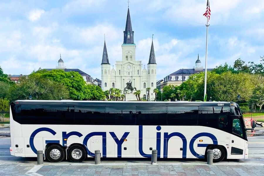New Orleans: City Tour & Steamboat Daytime Jazz Cruise Combo - Boarding the Riverboat CITY OF NEW ORLEANS