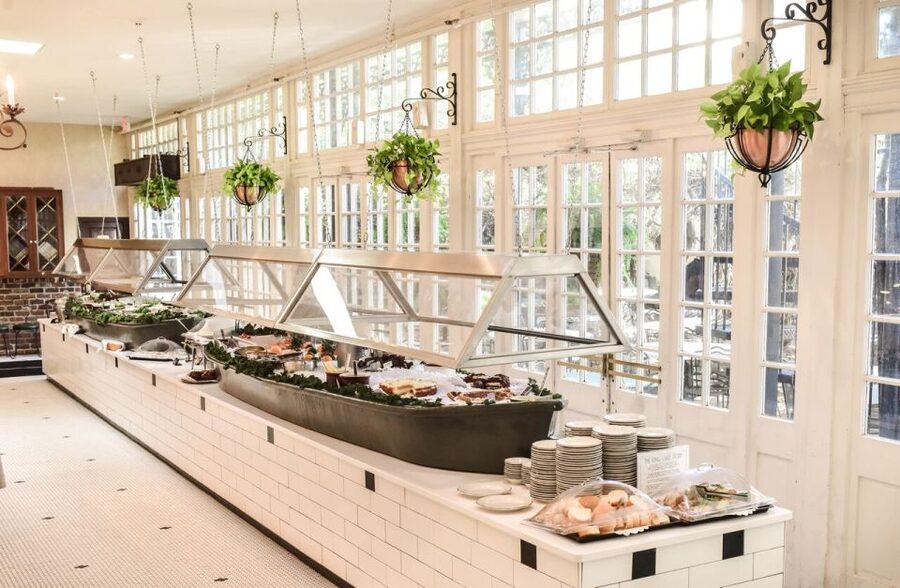 New Orleans: 'Court of Two Sisters' Jazz Brunch Buffet - Why the courtyard matters at Court of Two Sisters