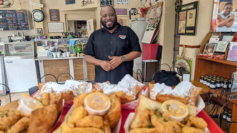 New Orleans: Culinary Bike Tour with Lots Of Food - Why New Orleans food makes a good bike tour