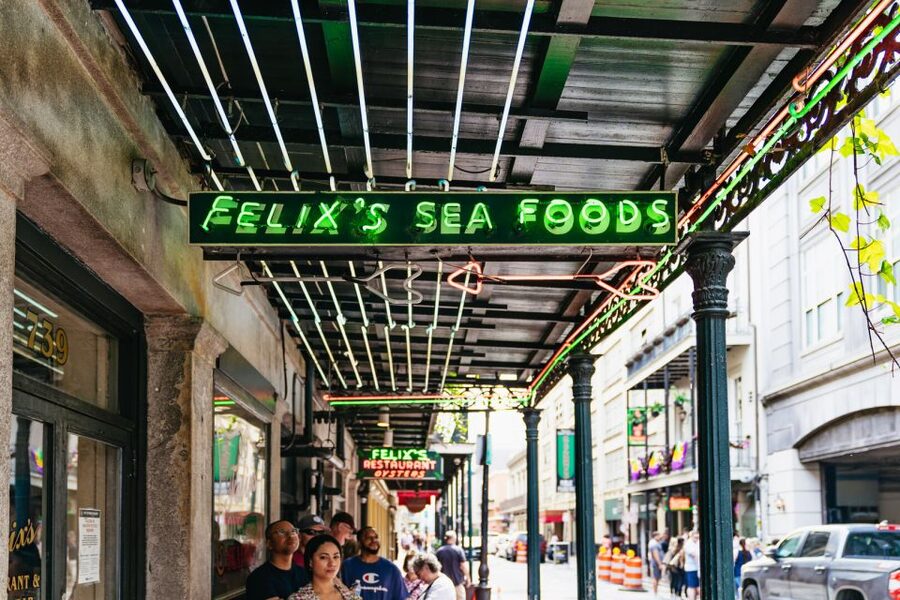 New Orleans: French Quarter Food Tour with Tastings - A guide-led tour, not just a restaurant crawl