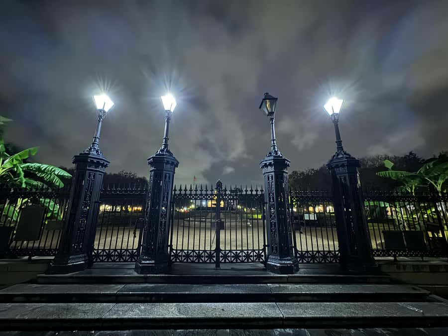 New Orleans: French Quarter Ghosts Haunted Walking Tour - Is $27 a fair price?