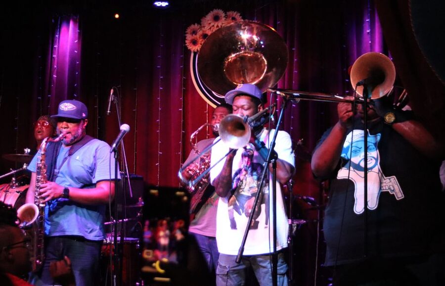 New Orleans: Frenchmen Street VIP Live Music Pub Crawl - VIP entry matters on a busy night