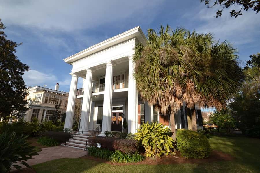 New Orleans: Garden District and Lafayette Cemetery Tour - Lafayette Cemetery: the detail you need to know