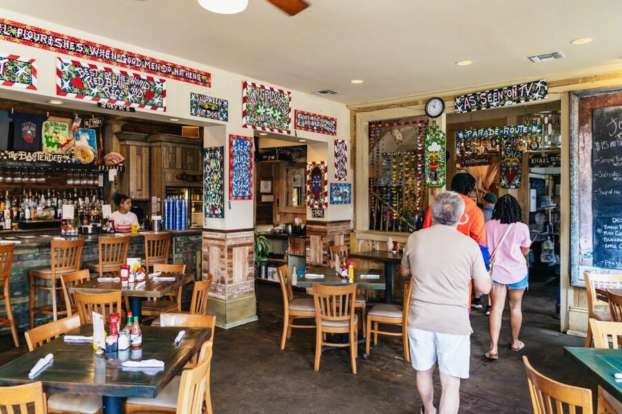 New Orleans: Garden District Food, Drinks & History Tour - Who should book this Garden District food tour?
