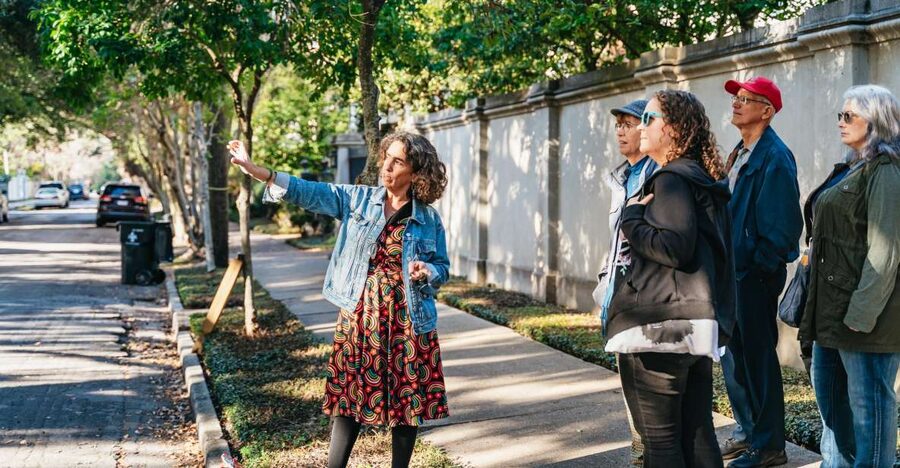 New Orleans: Garden District Guided Walking Tour - Beginning with New Orleans and the Garden District
