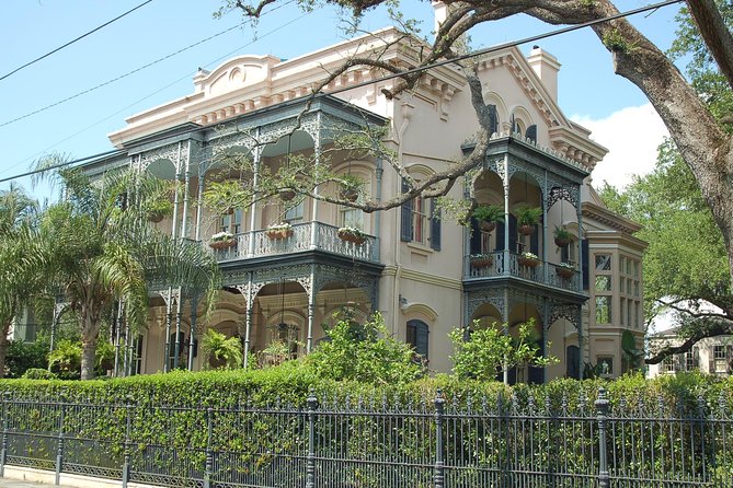 New Orleans Garden District Tour - Commander’s Palace, a memorable Victorian landmark