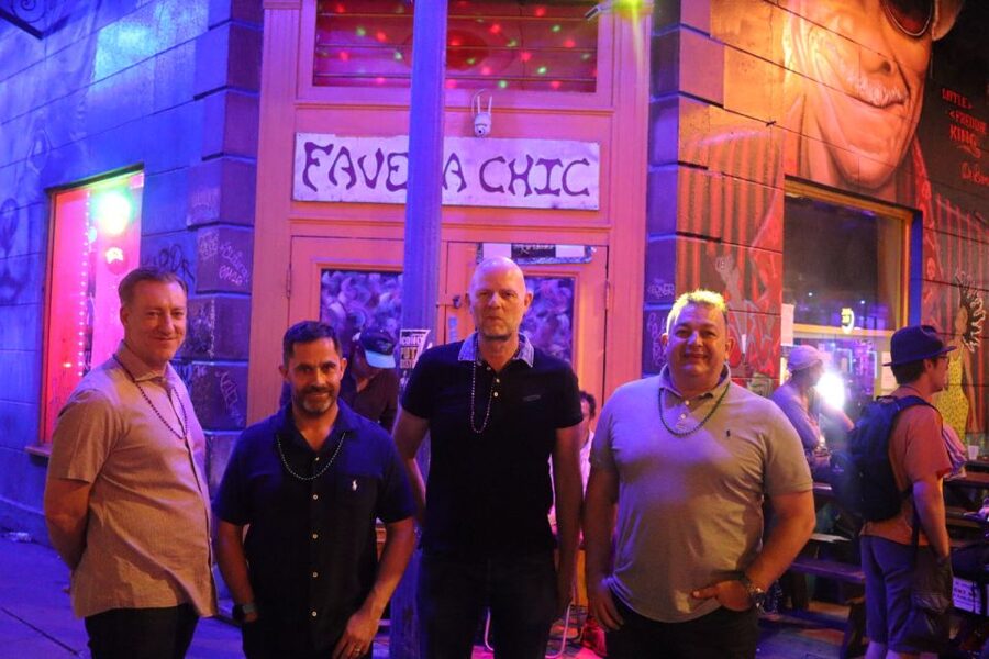 New Orleans: Ghost and Haunted Pub Crawl Tour with Free Shot - Lalaurie Mansion and the darker side of the Quarter