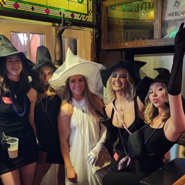 New Orleans: Ghost and Haunted Pub Crawl Tour with Free Shot - Lafitte’s Haunted Pirate Bar and three stops for drinks