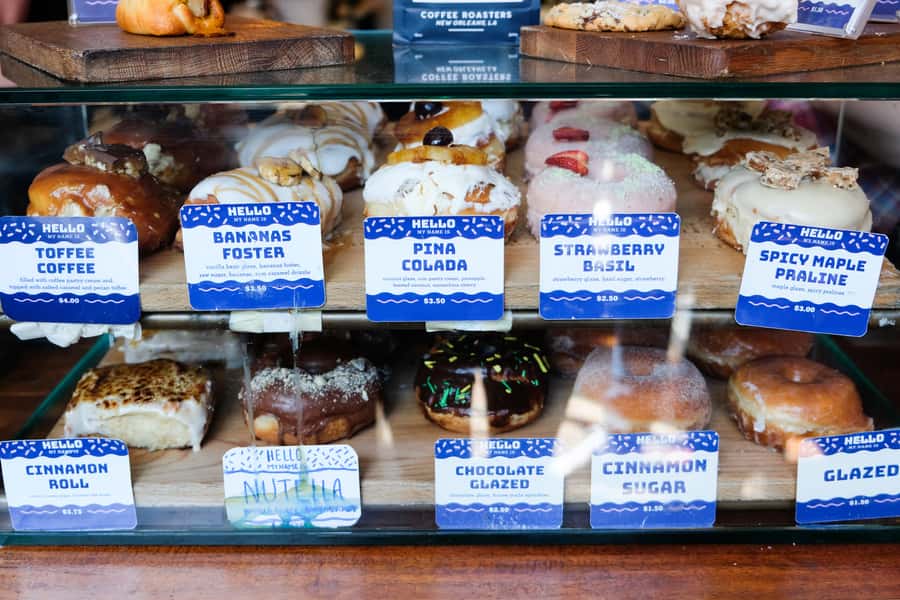New Orleans: Guided Delicious Beignet Tour with Tastings - The third and fourth cafés keep the route flexible