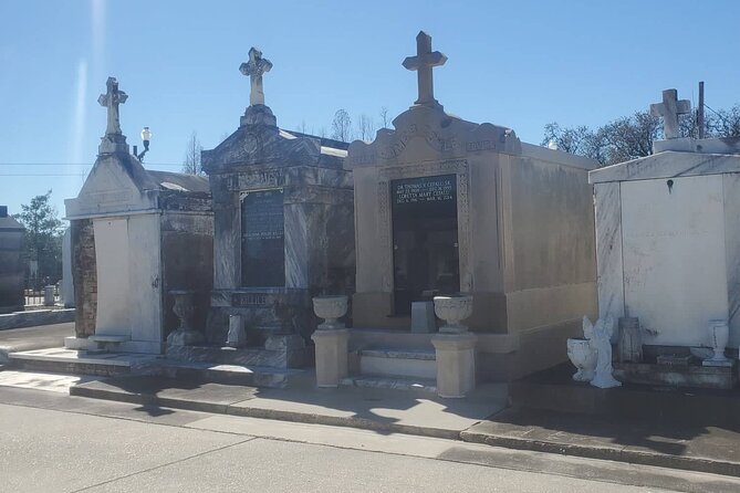 New Orleans Historic Cemetery Walking Tour - Transportation and physical demands