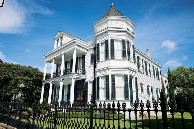 New Orleans Homes of the Rich and Famous Tour of the Garden District - Celebrity addresses and movie locations