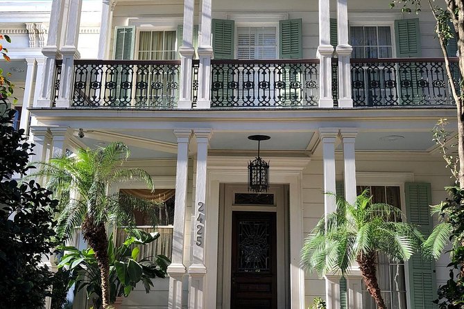 New Orleans Homes of the Rich and Famous Tour of the Garden District - Prytania Street and the final stretch