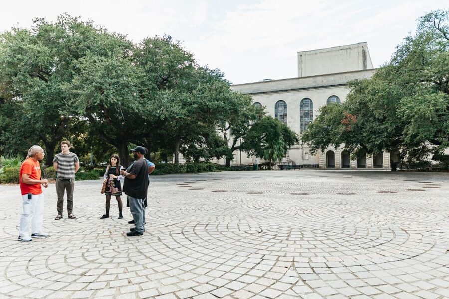 New Orleans: Jazz Roots Tour with Music, Culture & Drink - Why this jazz walk works better than a simple club visit