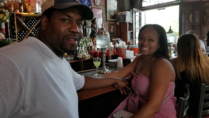 New Orleans Lewd Spirits Haunted Tour with Bar Stops - Adult content, language, and atmosphere