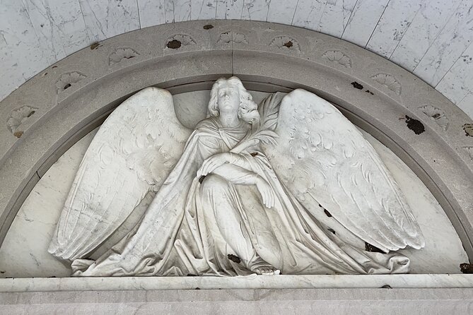 New Orleans Metairie Cemetery Tour: Millionaires and Mausoleums - Who will enjoy this tour most